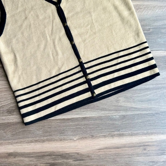 Vintage Croft & Barrow Tan & Black Striped Knit V- Neck Sweater Vest – Size L - Picture 5 of 8
